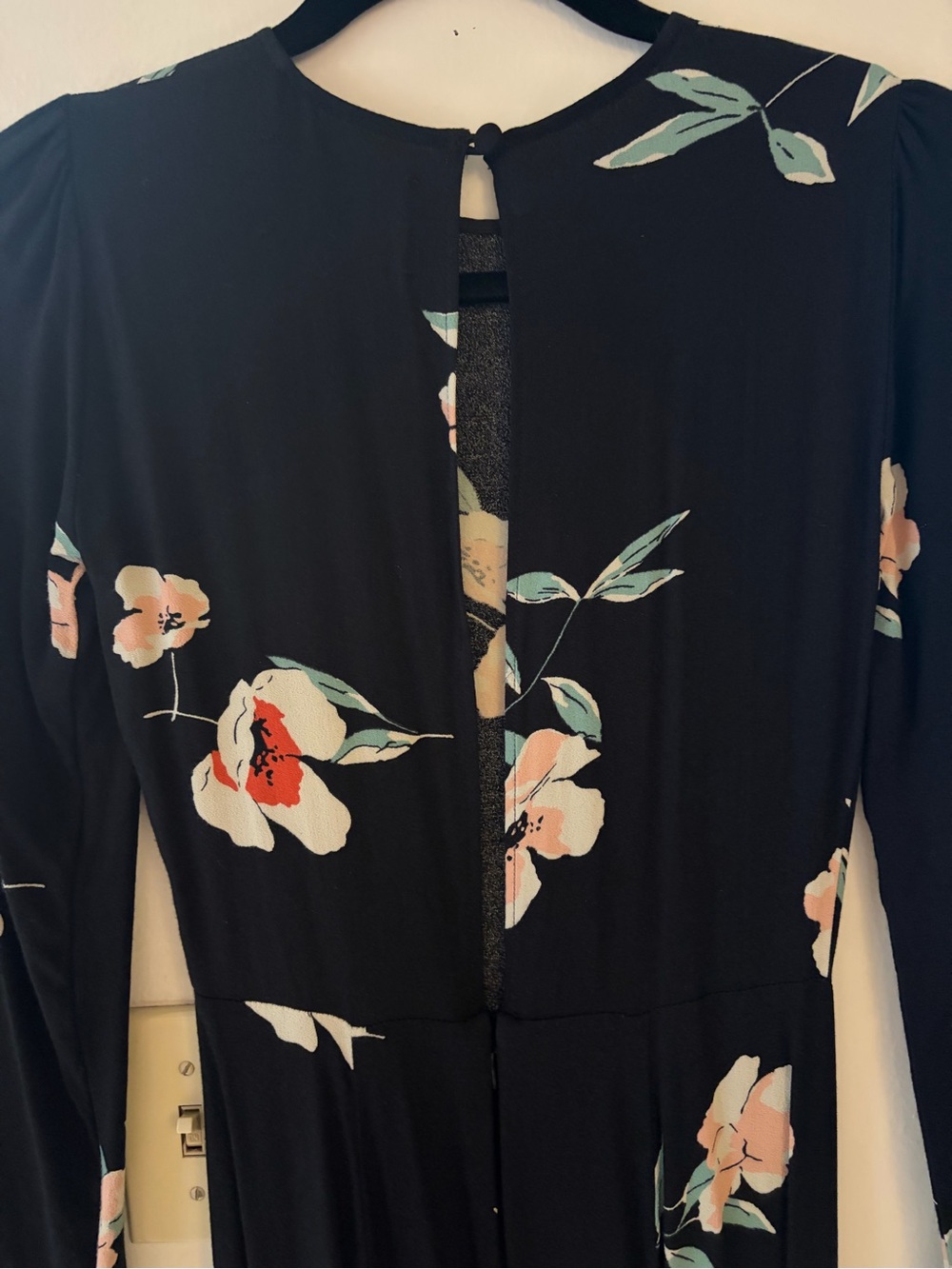 Reformation Vanessa Floral Dress - 2 - Picture 7 of 10